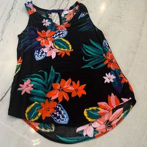 Old Navy Black Tropical Print flowy sleeveless blouse